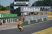 enduro-digital-images;event-digital-images;eventdigitalimages;mallory-park;mallory-park-photographs;mallory-park-trackday;mallory-park-trackday-photographs;no-limits-trackdays;peter-wileman-photography;racing-digital-images;trackday-digital-images;trackday-photos